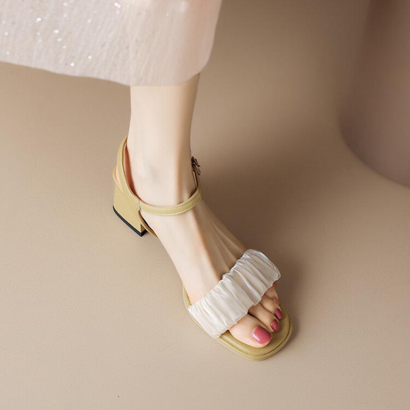 New women's one-word sandals casual solid color large size women's shoes rubber soft sole square heel comfortable round head summer sandals