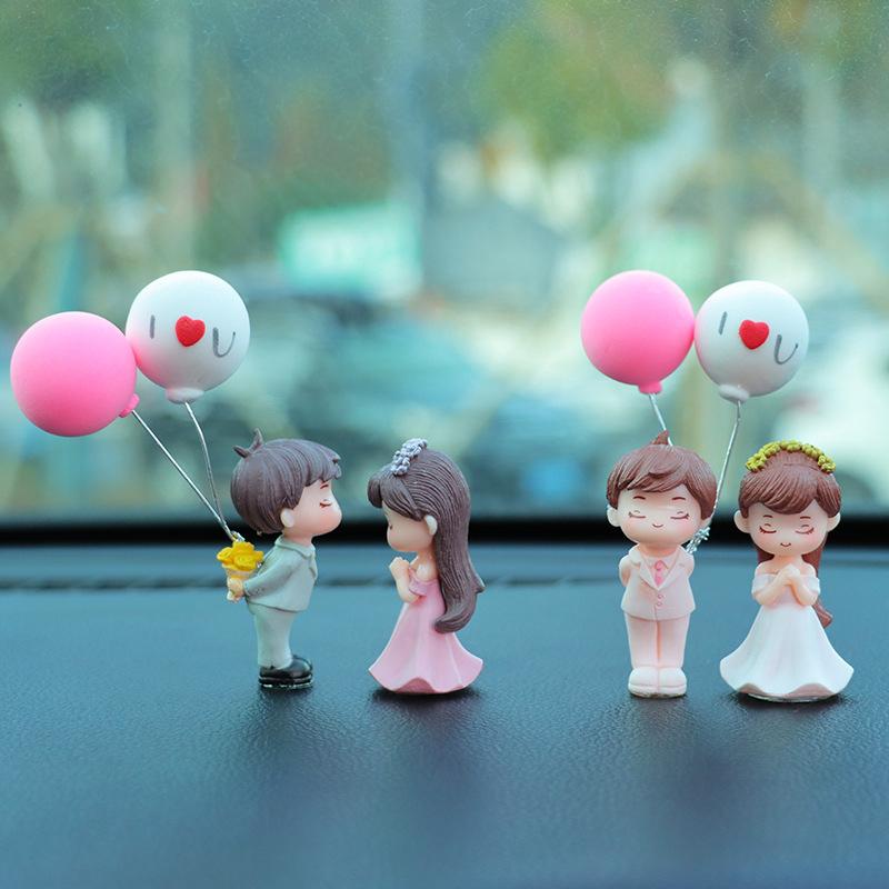 Romantic Cute Cartoon Couples Car Decoration Action Figure Figurines Balloon Ornament Auto Interior Dashboard for Girl Gift