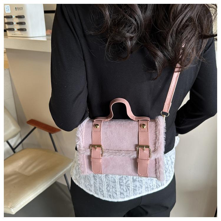 New Fashion Winter Plush Crossbody Bag Minimalist Street Style Small Square Bag