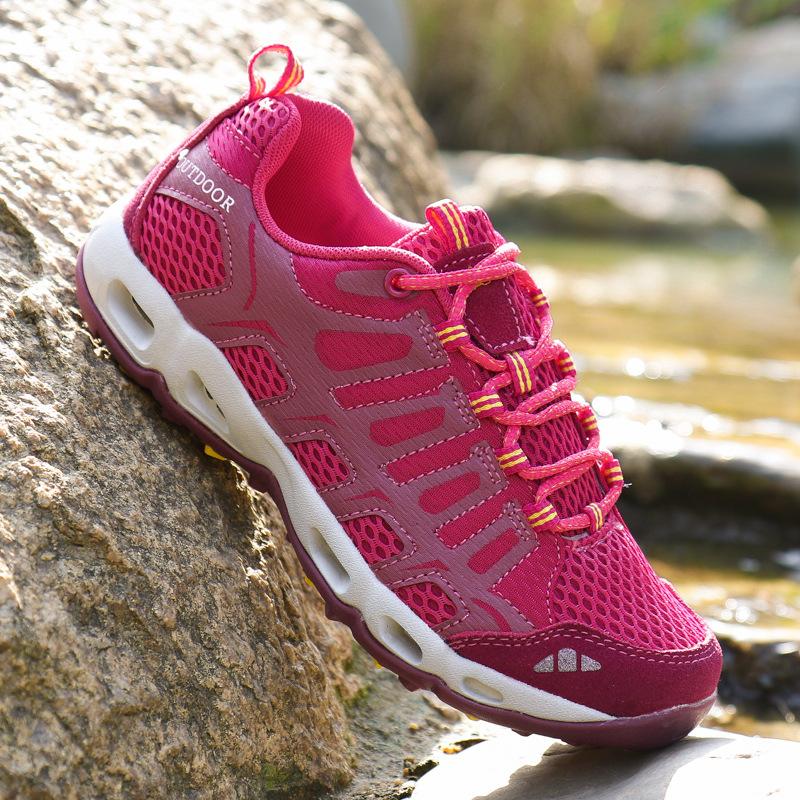 

Spring and summer men s and women s creek walking shoes low-top mesh outdoor casual shoes wading shoes large-size breathable couple hiking shoes 42 рожевий червоний колір