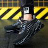 Fashion Steel Toe Safety Shoes Man Lightweight Breathable Mesh Work Shoes Protective Anti-slip Sports Safety Work Sneakers for Men Women