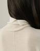 Beiseuseuledeu Lightweight Turtleneck Knit_White
