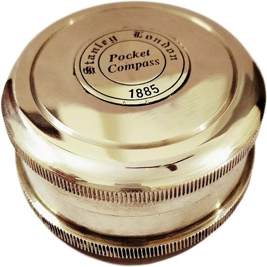 Elegantní Nadčasový a mosazný vintage kapesní kompas s nostalgickým námořním šarmem v