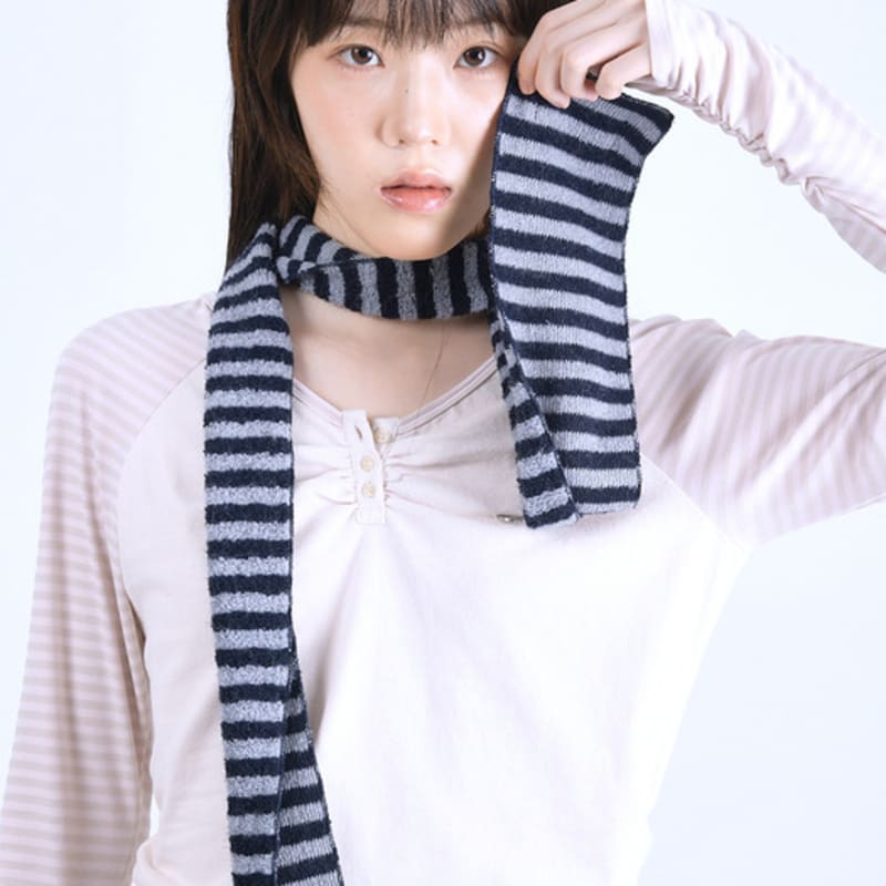 muwm Fuzzy Stripe Muffler (3 Colors)