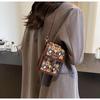 2025 Women's High-End Retro Crossbody Handbag - Small Square French Shoulder Bag