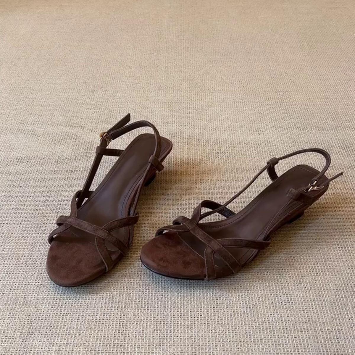 

Summer versatile outer wear holiday style popular round head open toe rear strap heel with skirt women s sandals 41 коричневый