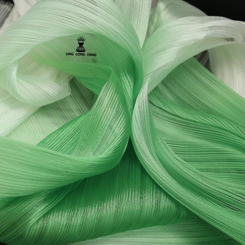 Shiny Pleated Organza Fabric for Elegant Wedding Dress Styling
