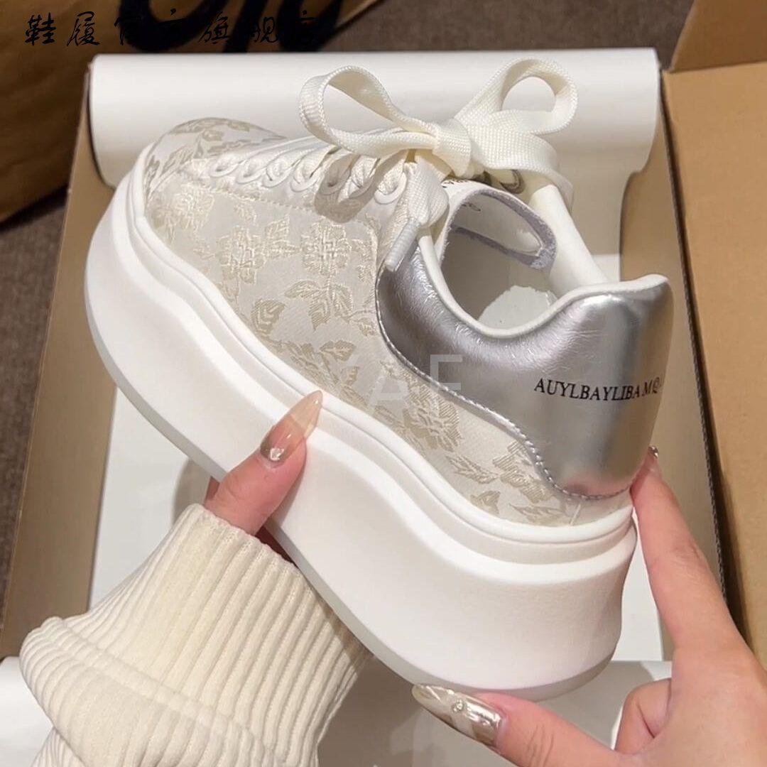 

Ruxi/White Rose Chinese Printing Embroidery Little White Shoes Board Shoes Women s 2025 Versatile Muffin Platform Casual Shoes Tide 40