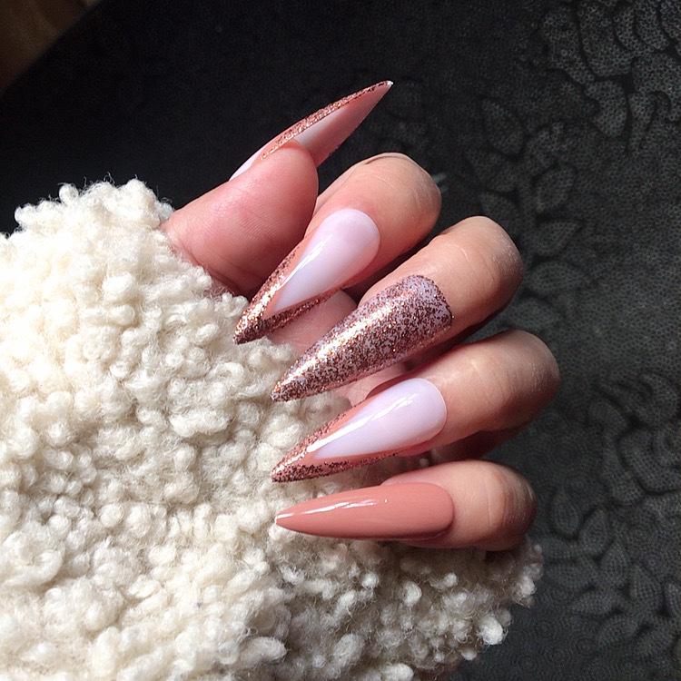 

Removable Long Glitter False Nails - Press-On Nail Art