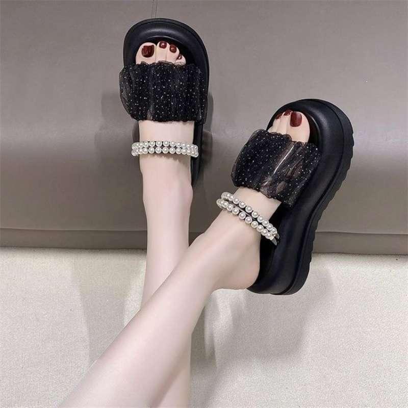 Thick-bottomed Cool Slippers for Women To Wear Outside, Summer Fairy Wind Diamonds, High Heels, Fashionable for Small People, and Two Wearers