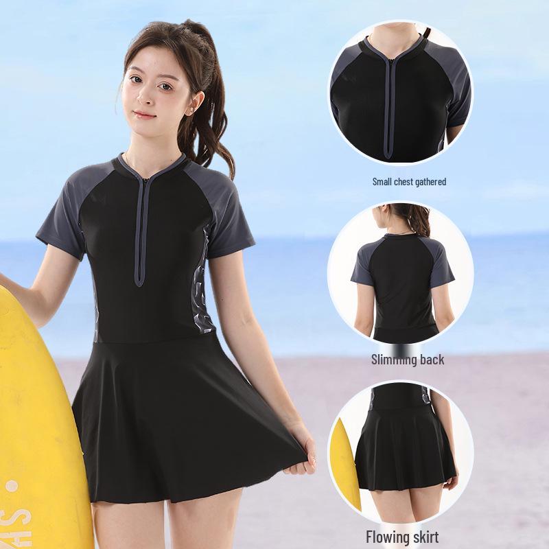 2025 New Plus Size Women's One-Piece Conservative Swimsuit for a Flattering Fit