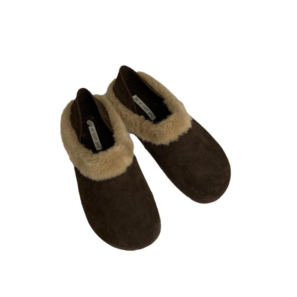 In the Autumn and Winter of 2025, the New Velvet Warm Thick-soled All-inclusive Birkenstocks, Round-headed Lazy Shoes, and Two Women's Heels.