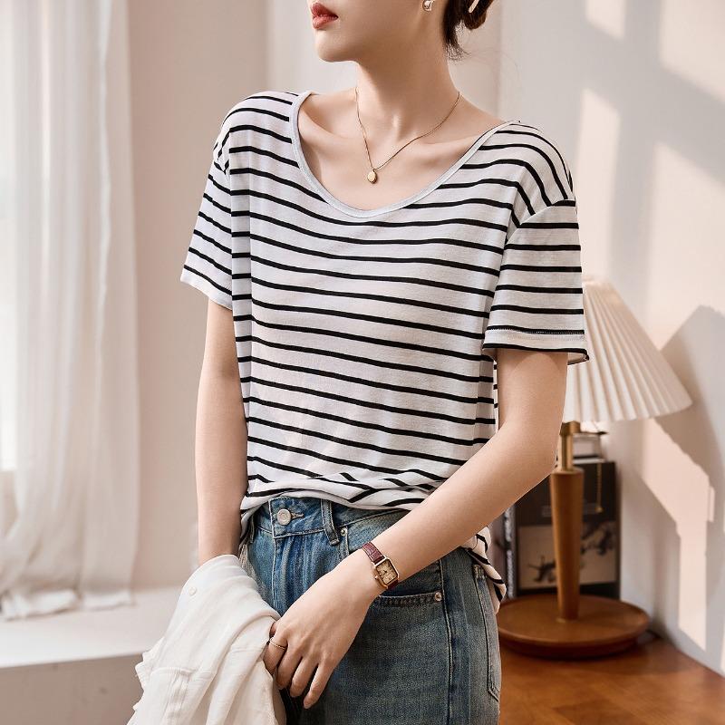 Women's Tencel Wool Naked Feel Fried Thin Skin-friendly Icy Loose T-shirt Summer Short-sleeved Black and White Striped Outerwear Tops