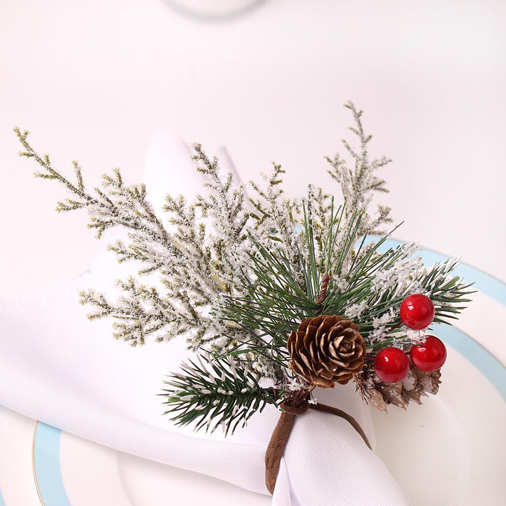 Alloy Durable Christmas Party Table Decoration Napkin Ring with Pinecone Design