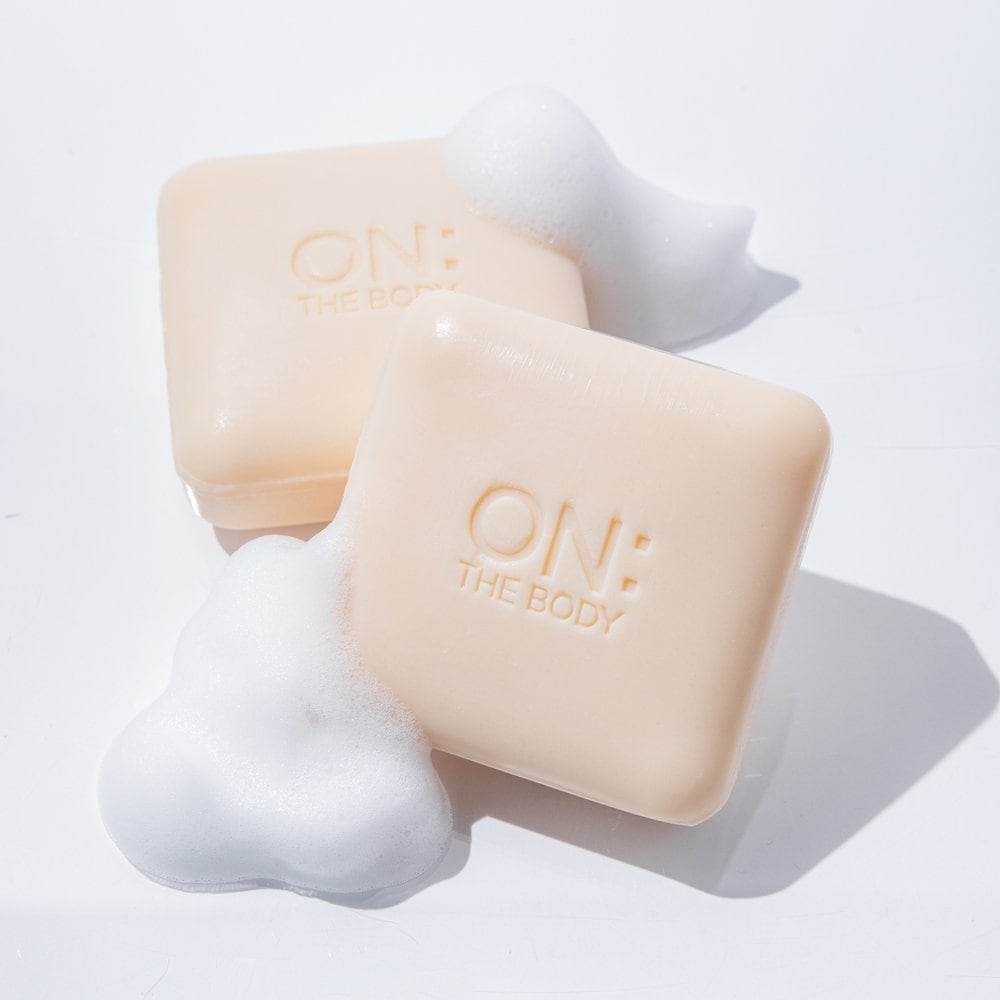 ON THE BODY The Natural Nourishing Coconut Soap 90g*4