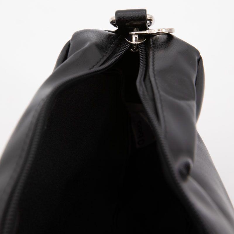 Pochette avec dragonne amovible 18x15x3cm Femme O BAG