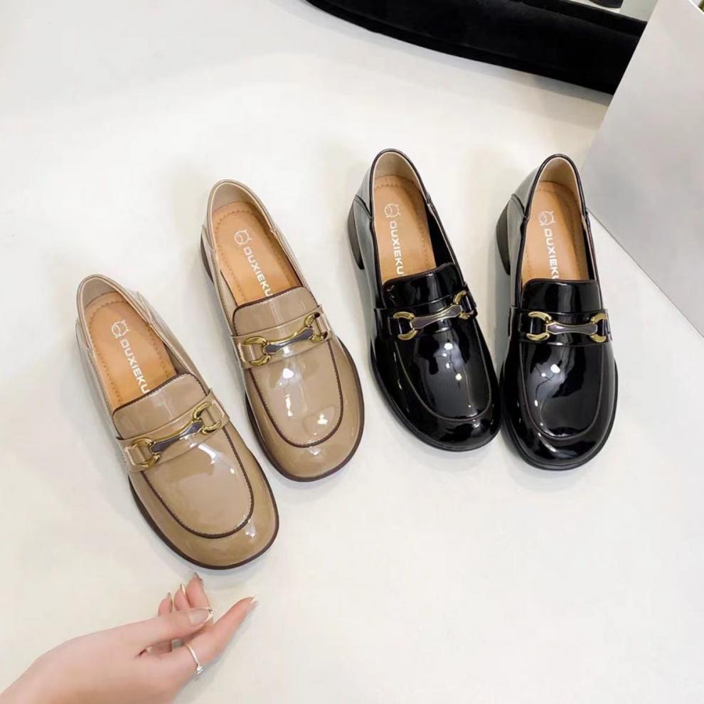 2025 Lacquered Loafers Thick Heel One Pedal Deep Mouth Single Shoes Soft Sole Soft Surface Small Leather Shoes