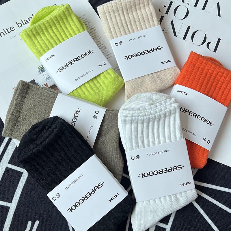 Unisex Mid & High-Calf Cotton Socks – Trendy Solid Colors for Sports & Streetwear, Perfect for Autumn/Winter