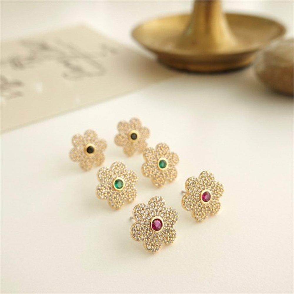 [Pretty] E1909 Zirconia Cubic Flower Earrings (9468761)