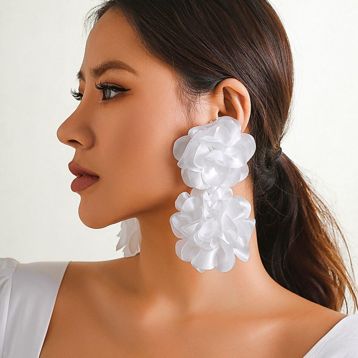 

Exaggerated Big Fluffy Fabric Flower Petal Drop Earrings for Women Trendy Elegant Earring Wed Bridal Y2K Jewelry Accessories New