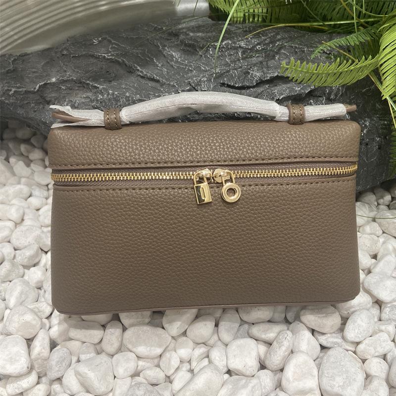 

Italian L19 Lychee Grain Cowhide Crossbody Lunch Bag & Handbag Regular Packaging (Plain Hardware)