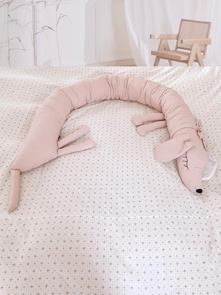 Cot bumper, decorative pillow, DOG cuddly toy (powder pink + stars)