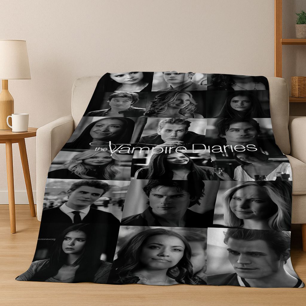 26 Stil The Vampire Diaries Damon Salvatore Flanelldecke, Warme und Gemütliche Weiche Überwurfdecke für Zuhause Schlafzimmer Bett Sofa Abdeckung