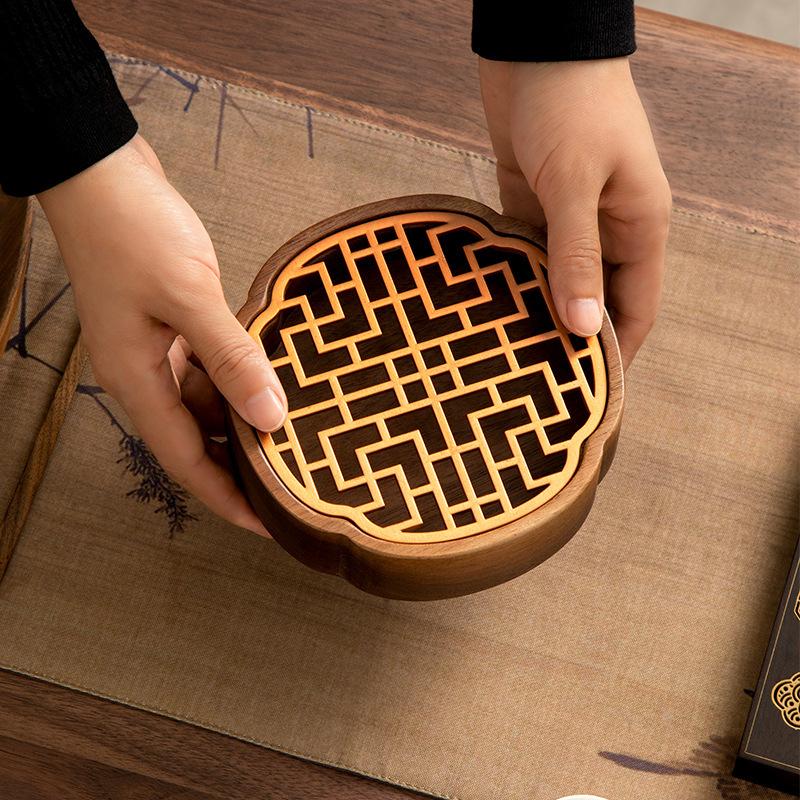 Walnut teapot bearing luxury, high-end tea tray, tea set accessories, dry brewing table, household drainage tea tray
