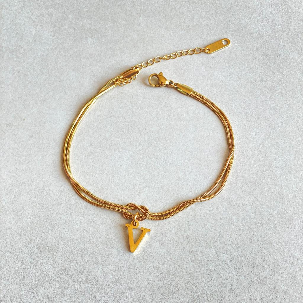 JXJ Jewelry 18k Gold Plated Stainless Steel Letter Pendant Knot Style Trendy Charm Bracelet for Anniversaries