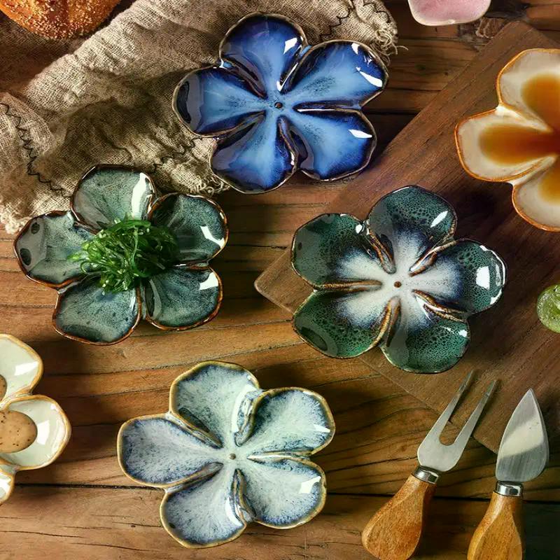 1PCS Ceramic Craft Dish Flower Shaped Small Dish Creative Dipping Sauce Small Dish Multi-color Kiln Transformed Dish Gift