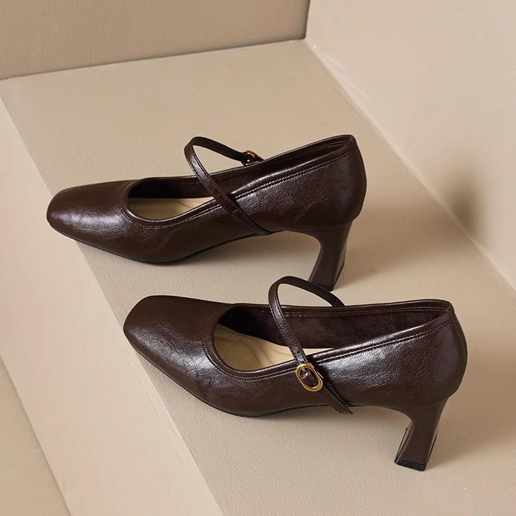 Scarpe col tacco alto da donna Primavera Autunno Nuove Tacco Chunky Esterno Mary Jane Moda Cinturino con Fibbia Lusso Comode Pumps da Festa