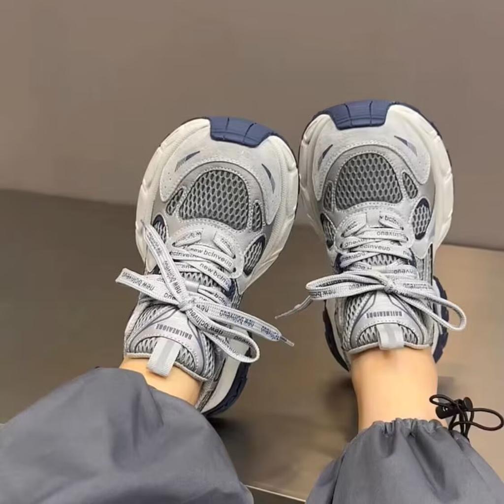 Leather dad shoes women 2025 new autumn platform ultra-light soft sole fashion casual sports shoes ins trendy shoes