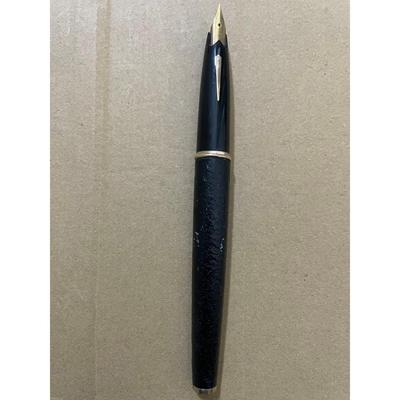 Used PILOT Fountain Pen 18K Nib Black Body