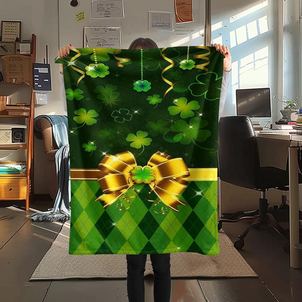 St.Patrick's Day Green Clover Print Flannel Blanket,High Quality Comfortable for All Seasons,Home Decor,Warmth and Comfort,Perfect for Christmas Gifts