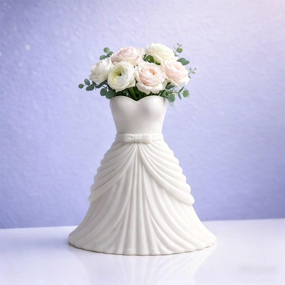 Gown-Shaped 3D Printed Flower Vases Flower Arrangement Minimalist-Style Elegant Dress Vase Twisted Design Decorative Vase