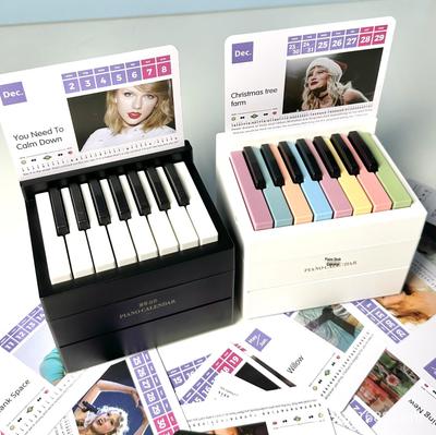 Taylor Swift 2025 Klavier Schreibtischkalender