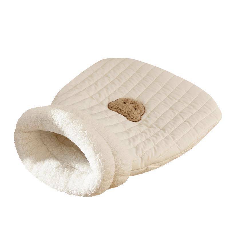 Cozy Winter Cat Bed - Enclosed Down Pocket, Kitten Sleeping Bag Nest, Warm Pet Bed for Dogs.