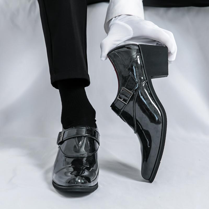 Fashion Men Business Dress Shoes Comfortable and Stylish Pointed Leather Shoes European Style Business Banquet Wedding Shoes Sizes 38-46