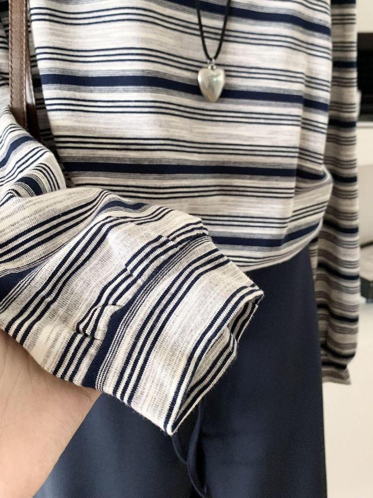 2025 Summer Women's Striped Off-Shoulder Long-Sleeve T-Shirt - Versatile, Simple, Slimming Top for Commute