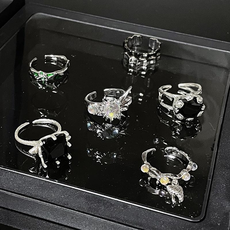 Niche Design Irregular French Pleated Texture Dark Wind Moonstone Ring Female Gemstone Opening Personality