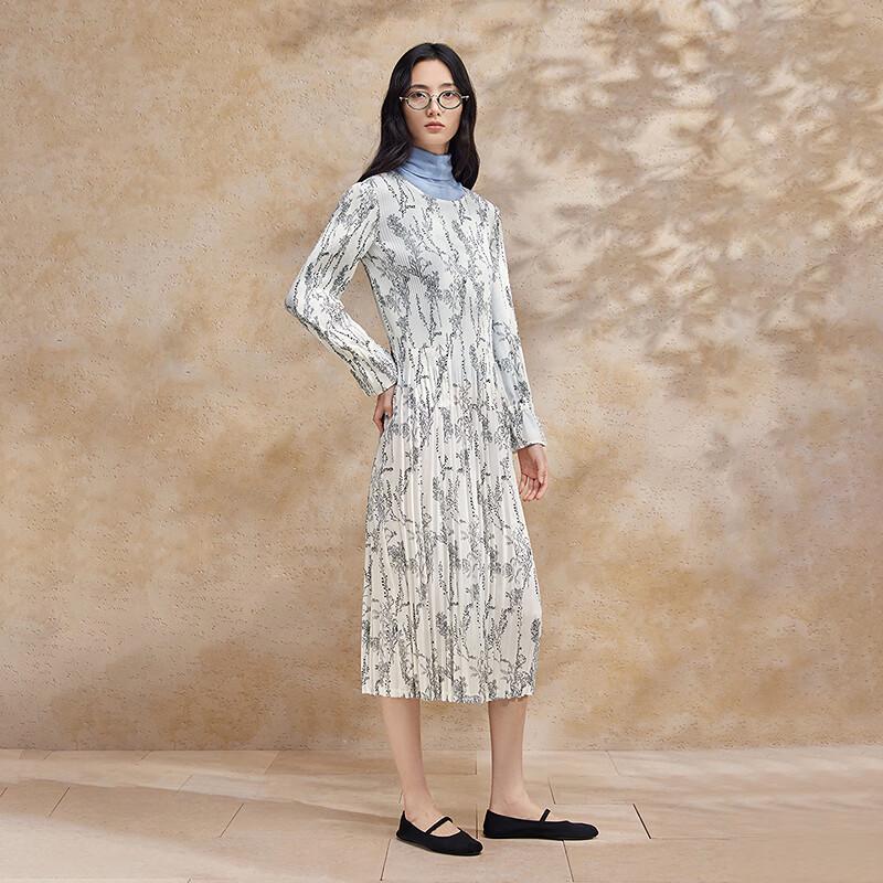 Broadcast Chinese Style Floral Long-Sleeve Midi Dress