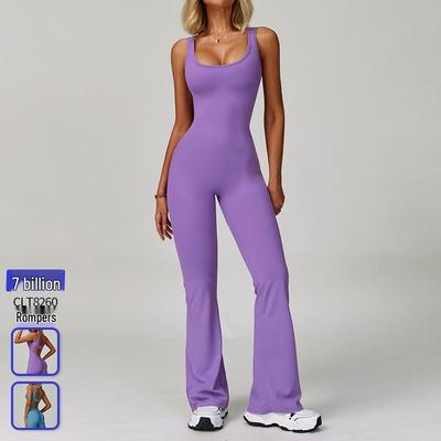 Pfirsichfarbener Yoga-Jumpsuit mit Po-Lifting und Rückenausschnitt - Sommerliche Fitnessbekleidung für Damen