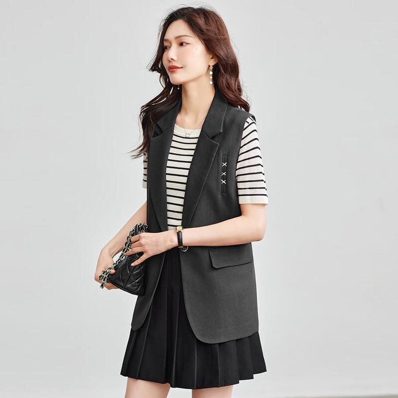 TERRE BLEUE Versatile Slimming Suit Vest M 4990₽