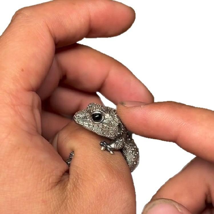 Reptile Statement Ring Adjustable Open Alloy Design, Silver Tone Lizard Jewelry for Everyday Styling, Party Accessories, and Distinctive Looks