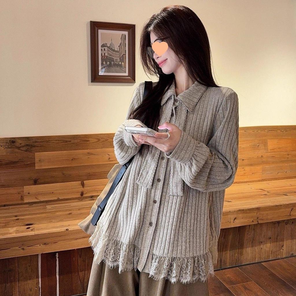 Women's Retro Lace Patchwork Knit Long Sleeve Shirt - Autumn/Winter 2025 Collection, Loose-Fit with Unique Design.