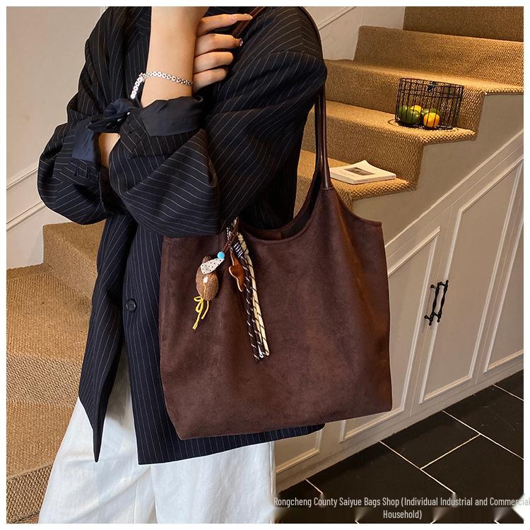 

Женская сумка-тоут большой вместимости в корейском стиле на осень/зиму 2025 - Модная, повседневная, элегантная сумка для работы и поездок Without Pendant кофейный