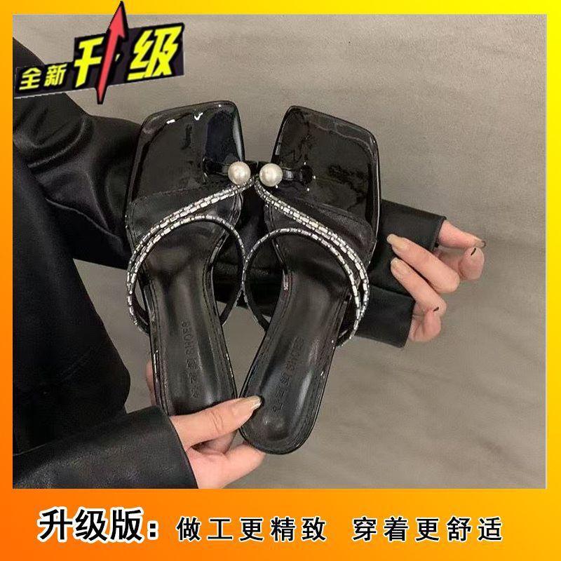 Thin strap outer wear women's cool slippers 2025 summer new simple design versatile cover toe sandals women's