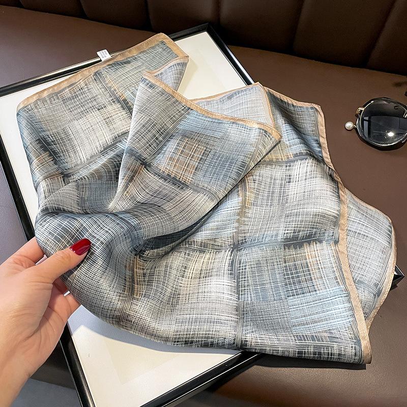 Mulberry Silk Scarves Women Fashion Handkerchief Small Bandana Head Hair Scarfs Luxury Printed 100% Silk Neck Scarf For Men 53cm