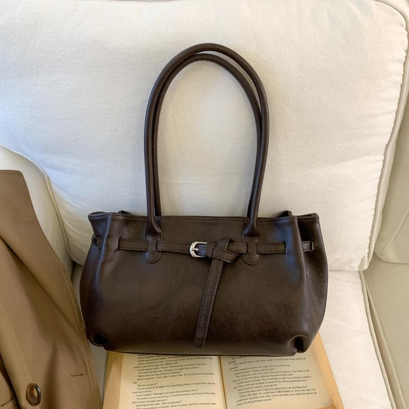 

Large-capacity bag women s autumn and winter 2025 new Korean version retro fashion shoulder underarm bag commuter tote bag