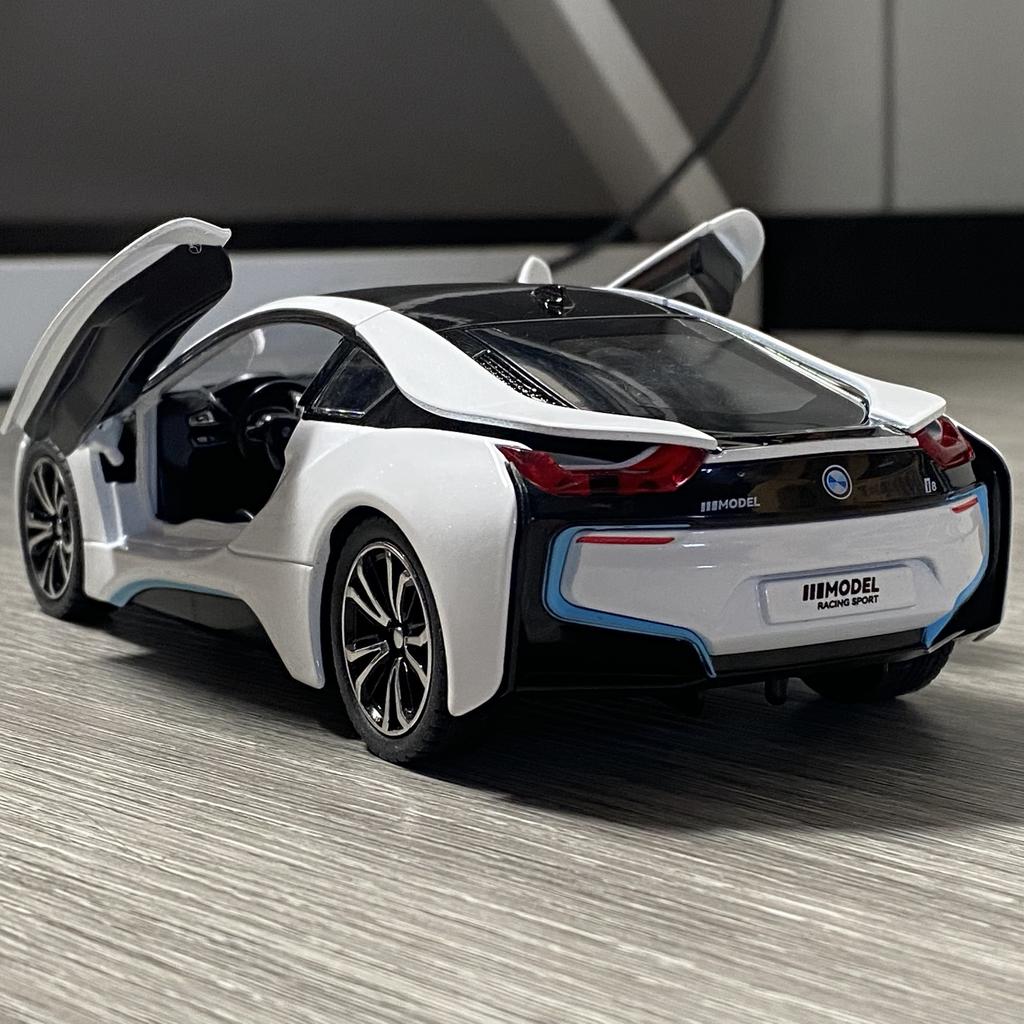 1:22 BMW I8 Sports Car Alloy Diecast Model Car Vehicle Collection Simulation Sound & Light Toys Car Children Birthday Day Gifts